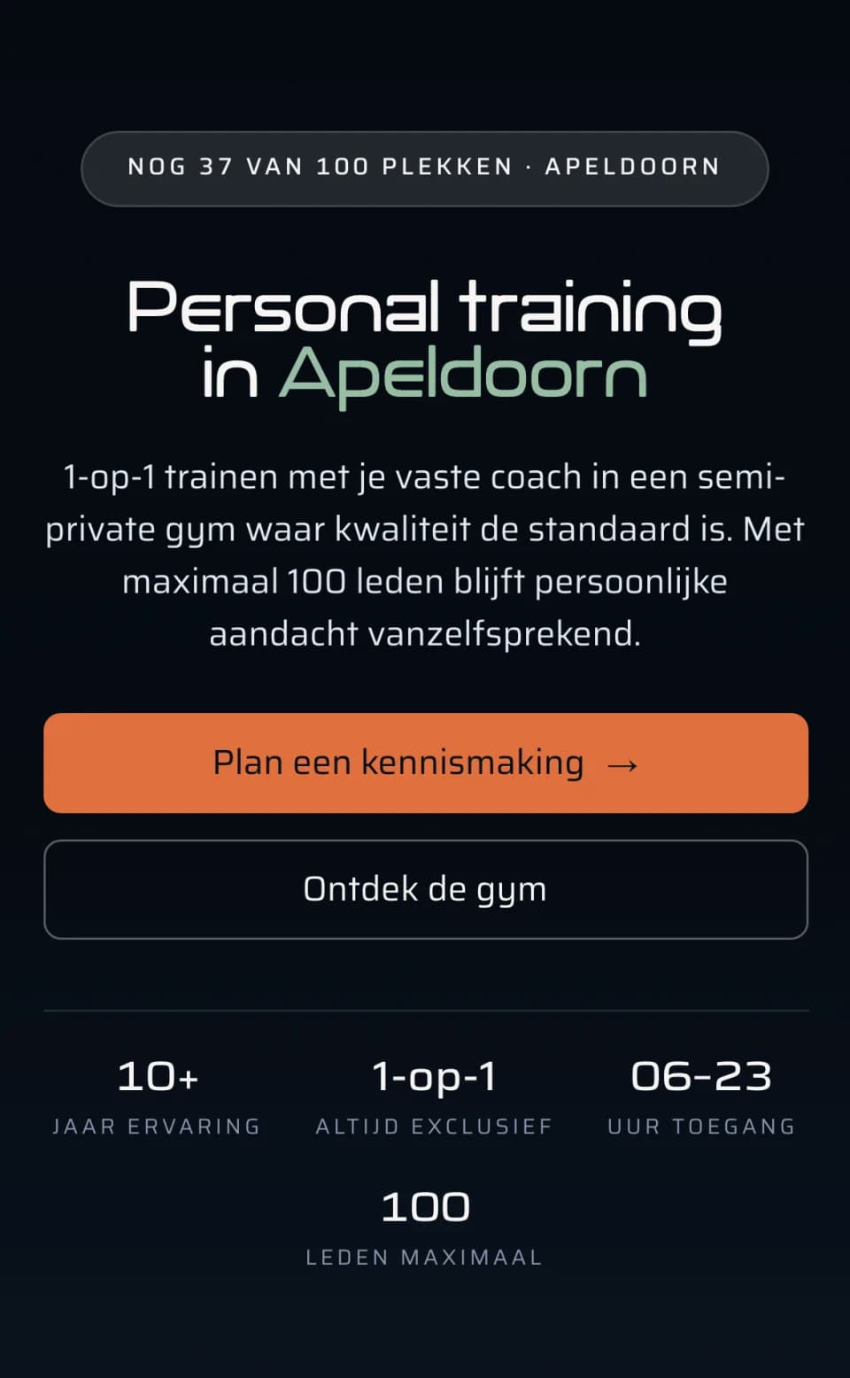 Hero van My Lifestyle Plan: donkere sportschoolfoto met daarover de kop Personal training in Apeldoorn, en onderaan nog 37 van 100 plekken vrij.